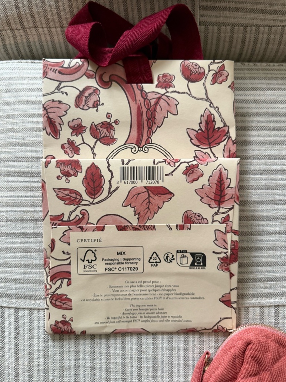 Sézane Quilted Pink Pouch with Floral Gift Bag - Picture 4 of 4
